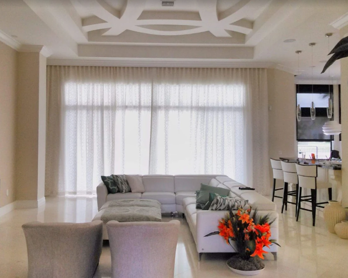 Lounge Wall & Drapery Ensemble